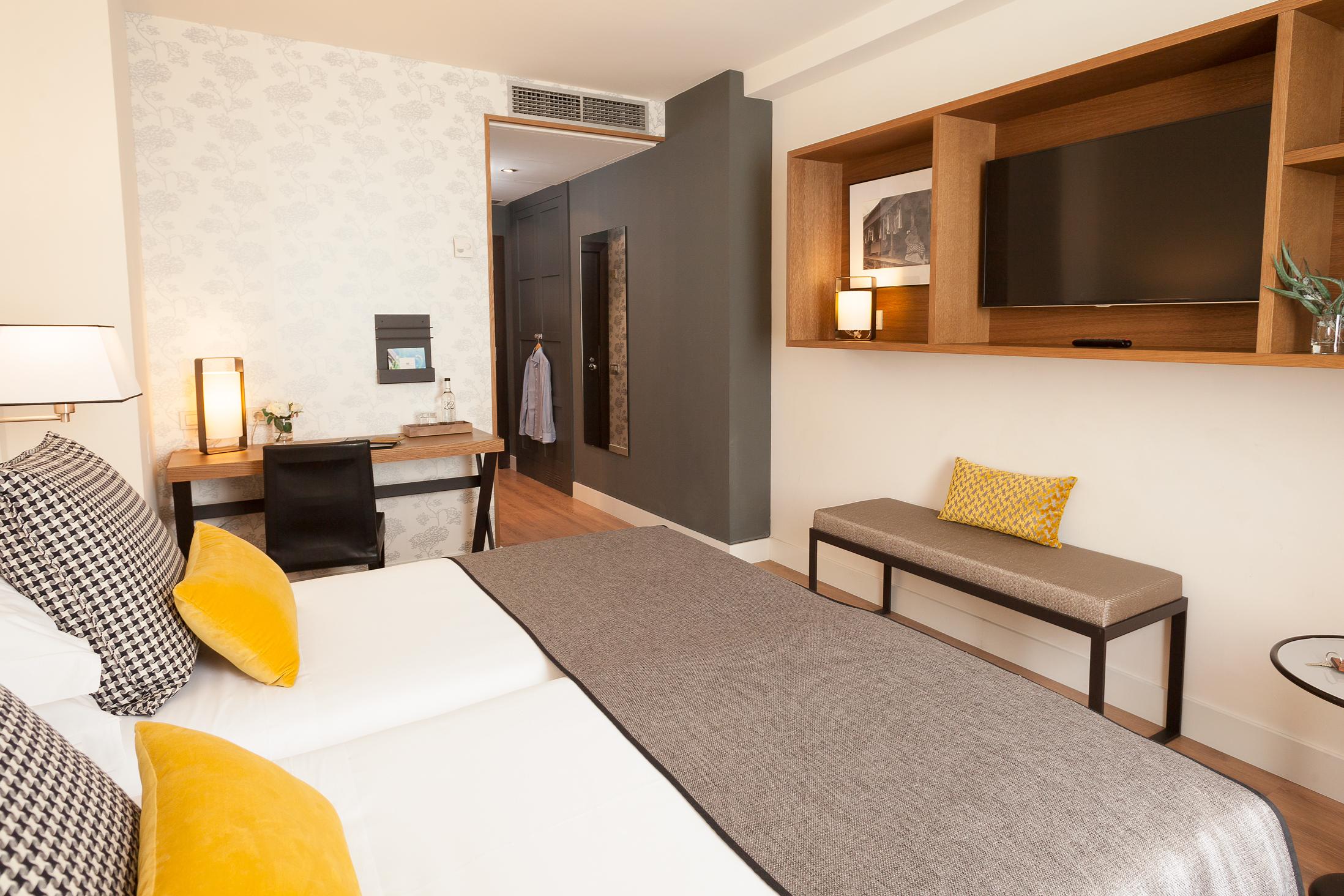 Gallery Hotel 4 Sup Барселона Екстериор снимка