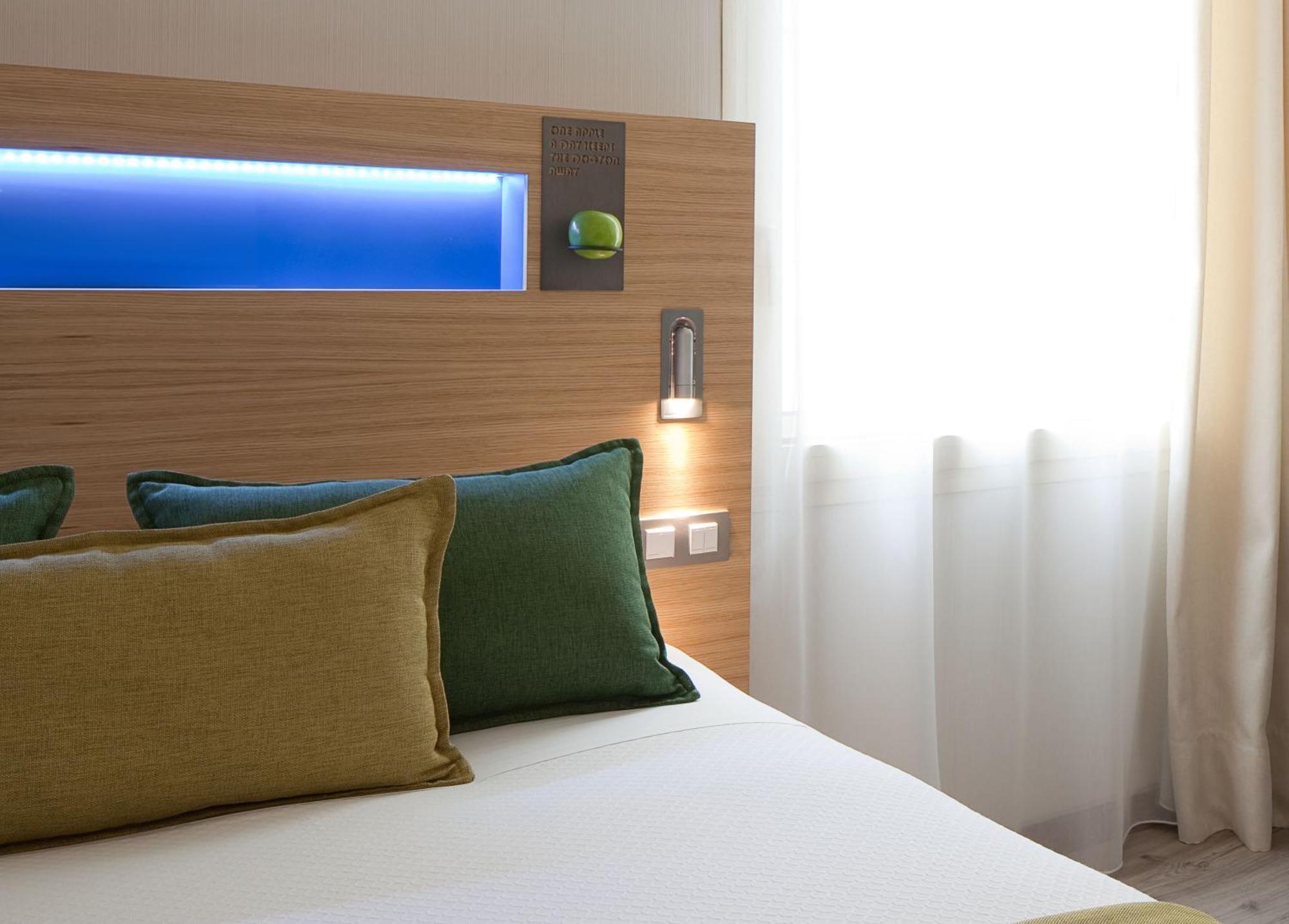 Gallery Hotel 4 Sup Барселона Стая снимка