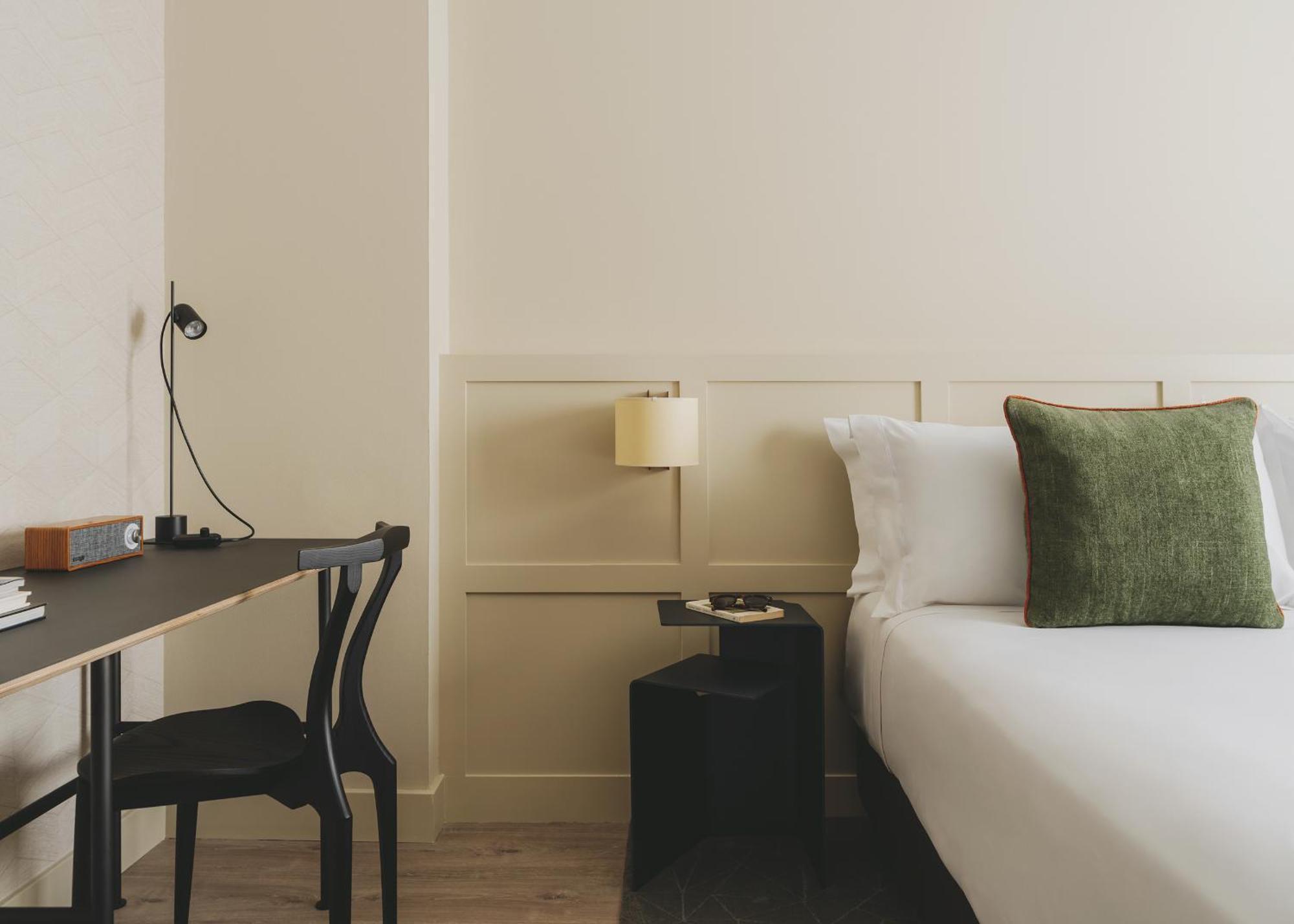 Gallery Hotel 4 Sup Барселона Екстериор снимка