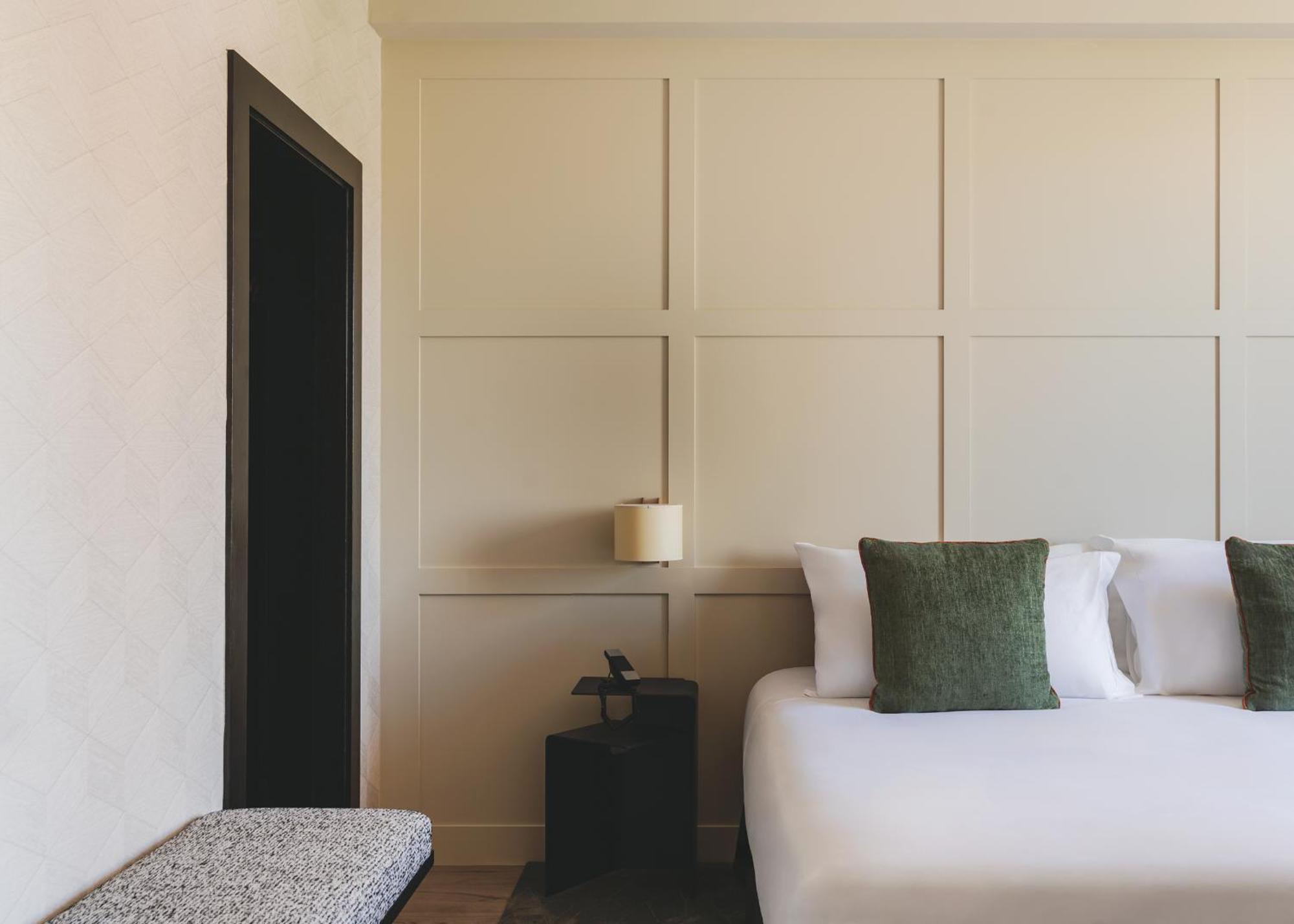 Gallery Hotel 4 Sup Барселона Екстериор снимка