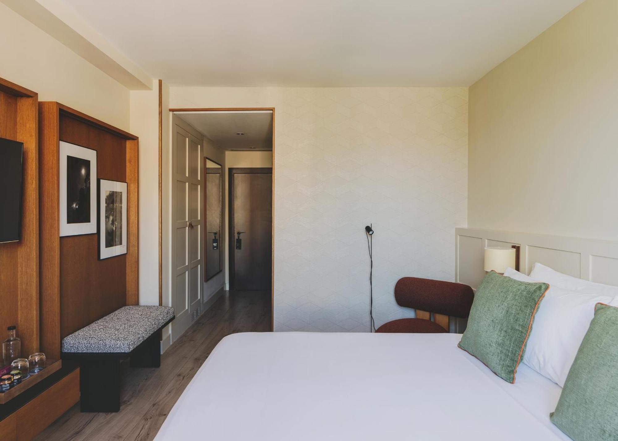 Gallery Hotel 4 Sup Барселона Екстериор снимка