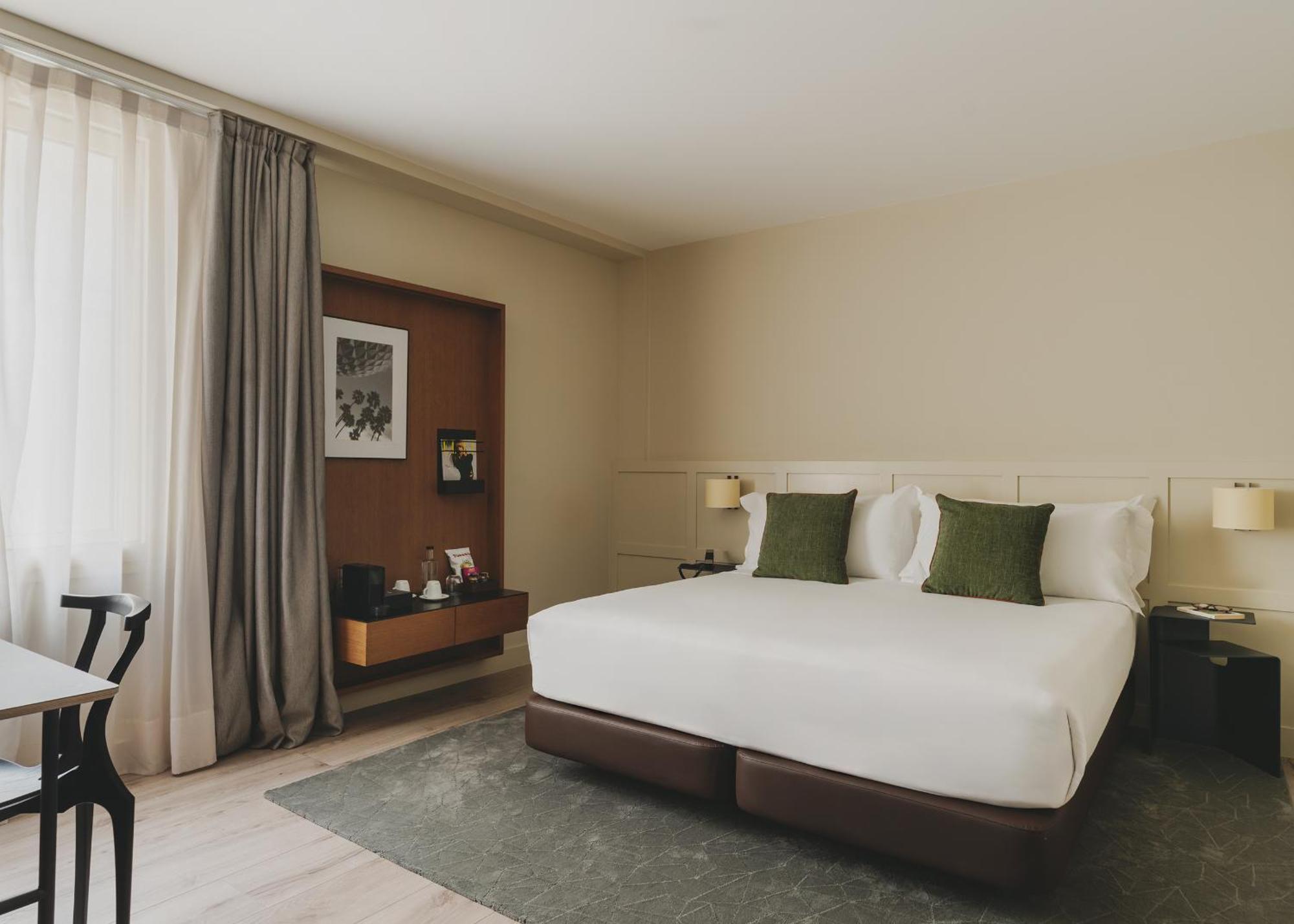 Gallery Hotel 4 Sup Барселона Екстериор снимка
