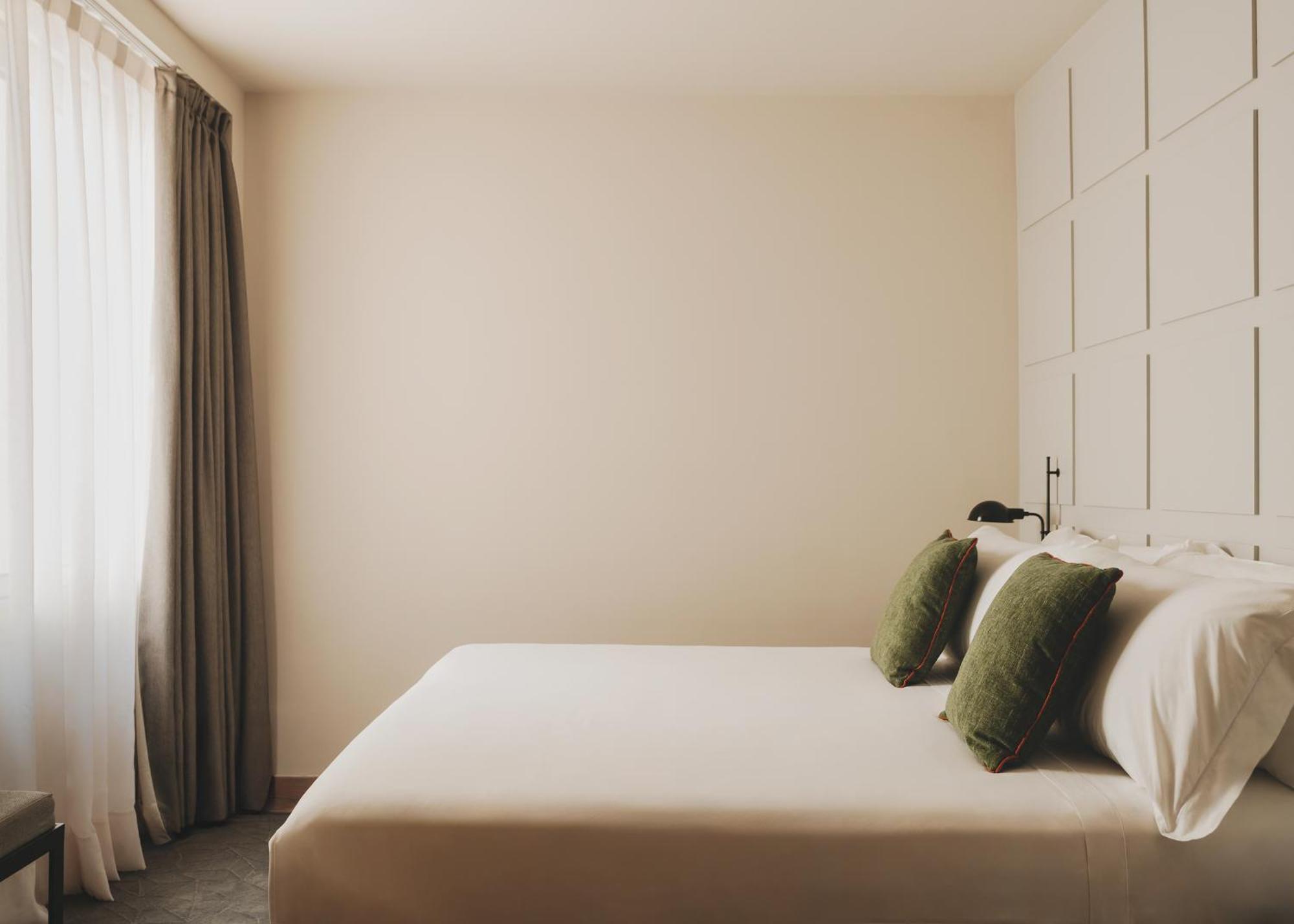Gallery Hotel 4 Sup Барселона Екстериор снимка